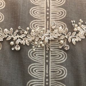 David’s bridal crystal belt for wedding dress